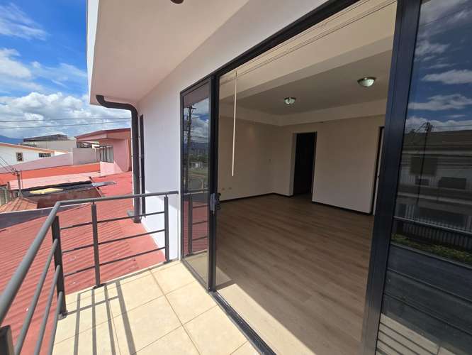 *Venta de hermosa casa en Mercedes Norte, Heredia - Imagen 17