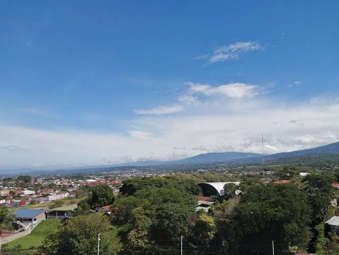 Apartamento en Condominio amobaldo y equipado, 2 dormitorios, 2 baños
