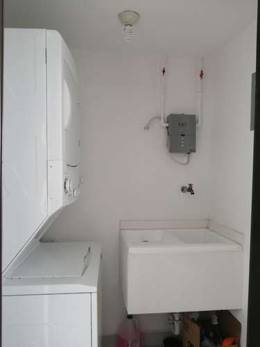 Apartamento en Condominio amobaldo y equipado, 2 dormitorios, 2 baños
