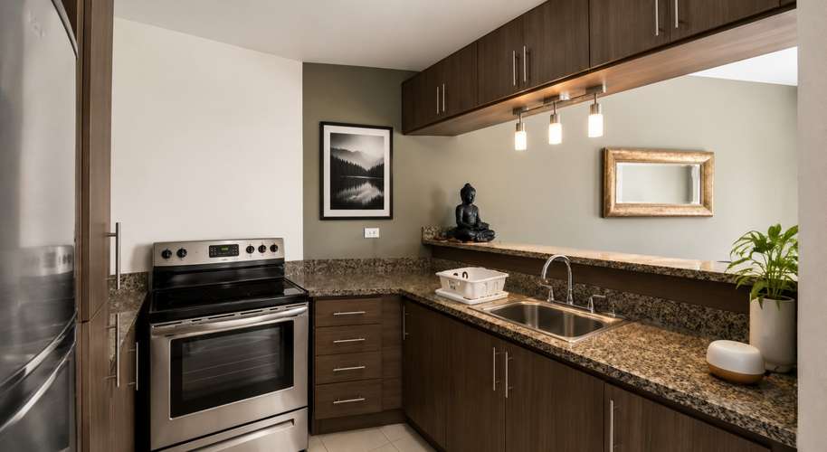 EXCELENTE OFERTA!! SE VENDE apartamento de 3 habitaciones en Loft Cariari,  de 86m2 mas espacio para parqueo para 2 vehí