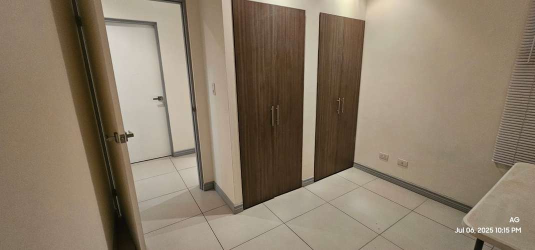 EXCELENTE OFERTA!! SE VENDE apartamento de 3 habitaciones en Loft Cariari,  de 86m2 mas espacio para parqueo para 2 vehí