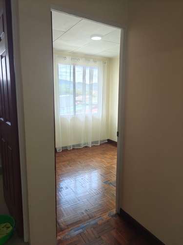 Se vende apartamento en Condominio El Solar, Curridabat, San José 