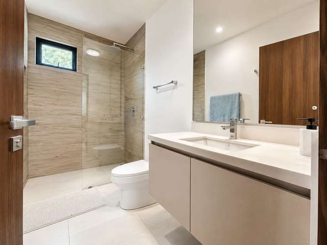 Apartamento moderno de 3 dormitorios en Escazú, San José, con vista a las montañas