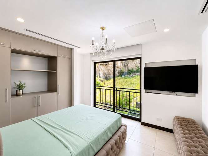 Apartamento moderno de 3 dormitorios en Escazú, San José, con vista a las montañas