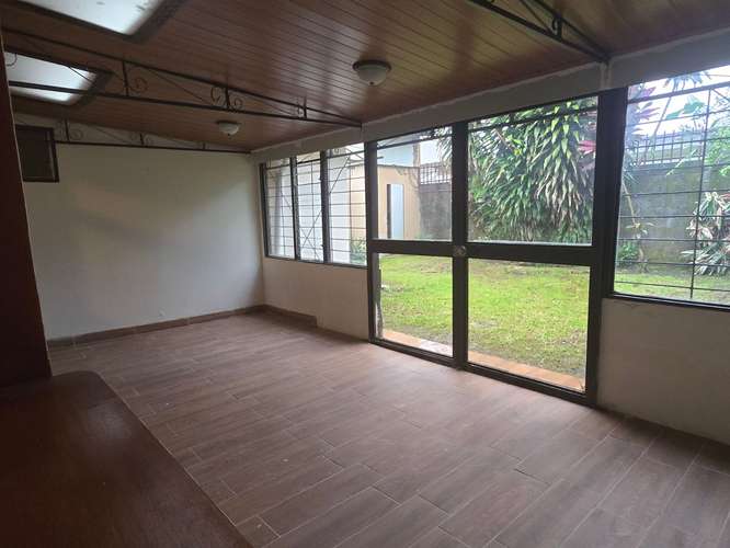 SE ALQUILA CASA GRANDE EN URBANIZACIÓN CARMIOL 650,000 - Imagen 2