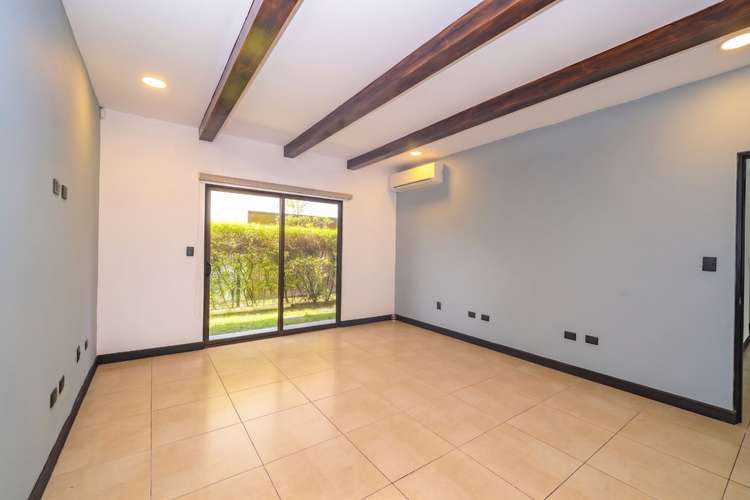 ID# 117686. Casa en Venta en Los Manzanos, Hacienda Los Reyes, La Guácima, Alajuela.