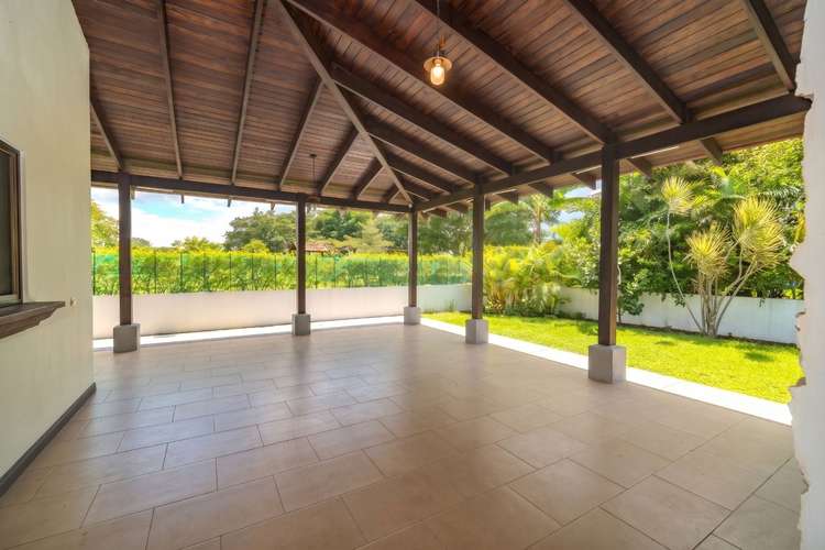 ID# 117686. Casa en Venta en Los Manzanos, Hacienda Los Reyes, La Guácima, Alajuela.