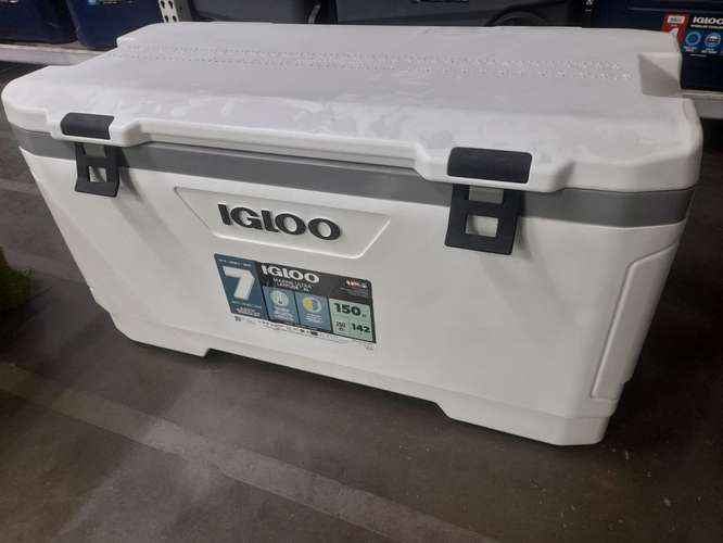  HIELLERA GIGANTE 142lTS IGLOO BLANCA NUEVA.