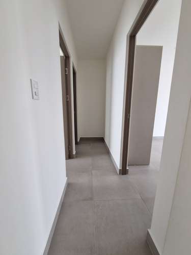 ALQUILER EN CONDOMINIO VISTAS SANTA ANA. 2 nvls 2 hbts 1,5 bns. - Imagen 6