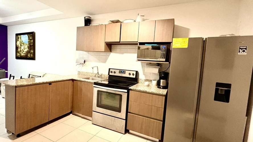 ALQUILER DE CASA AMUEBLADA O SIN AMUEBLAR EN CONDOMINIO AKARI , CIRUELAS ALAJUELA
