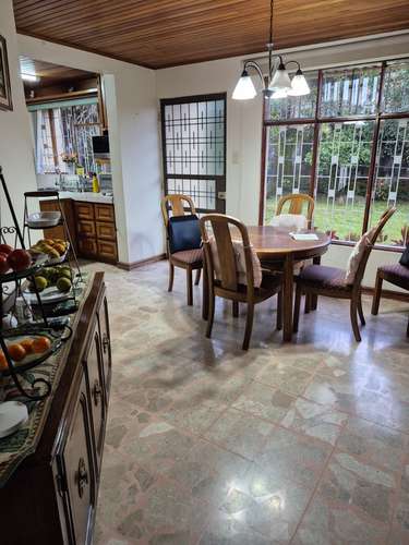 Casa Independiente dos plantas con amplio jardín en Sabanilla - Imagen 5