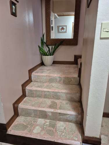Casa Independiente dos plantas con amplio jardín en Sabanilla - Imagen 6