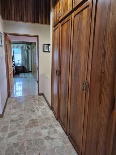 Casa Independiente dos plantas con amplio jardín en Sabanilla - Imagen 7