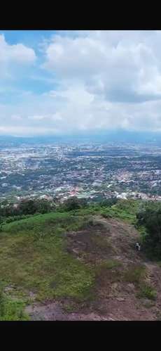 Espectacular lote en Escazu 75 000 m2  - Imagen 1