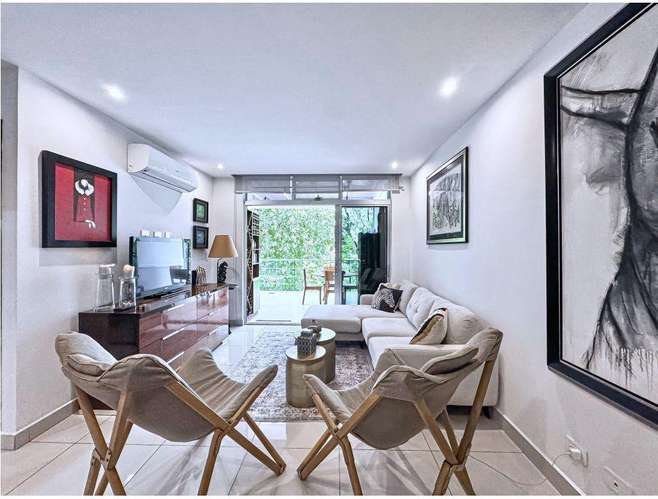 Beautiful Furnished Condo in River Park Green Views - Imagen 3
