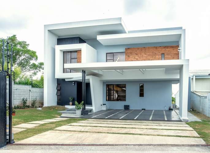 Casa moderna de 3 dormitorios en Alajuela provincia con 4 estacionamientos