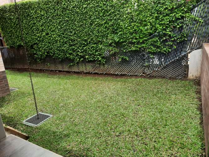 CASA MODERNA DE LUJO EN ALQUILER | CONDOMINIO PUERTA DE HIERRO, SANTA ANA - Imagen 18