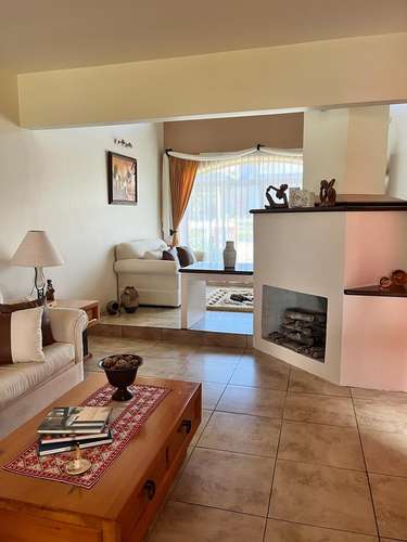 SE VENDE CASA EN RESIDENCIAL LOMAS DEL ZURQUI , SAN ISIDRO DE HEREDIA 