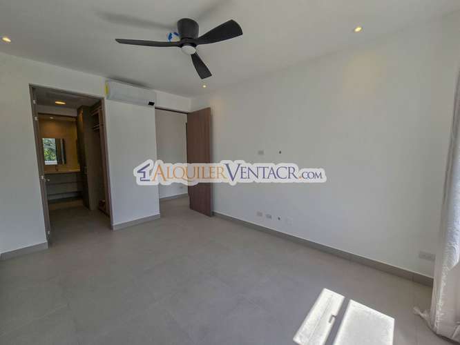Lindora Santa Ana! Lujoso apartamento x Valle del Sol  - Imagen 17