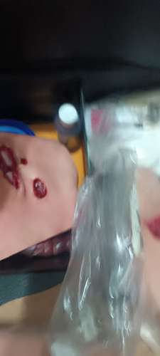 Kit de Simulación de Trauma y Heridas Médicas Simulaids (Moulage) + Maniquí Infantil
