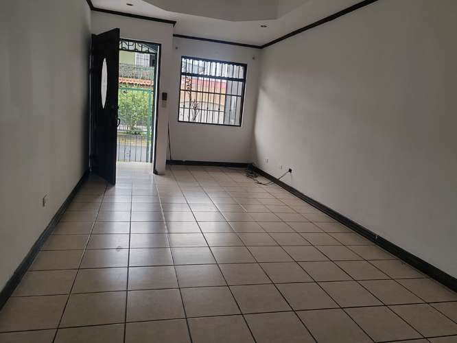 Alquiler casa para oficinas o casa habitación una planta Concepción Tres Rios