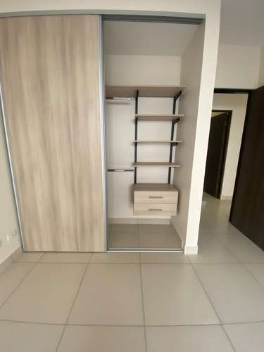 Apartamento tipo casa de 3 habitaciones en Guácima, Alajuela, con piscina y vista a las montañas - Imagen 10