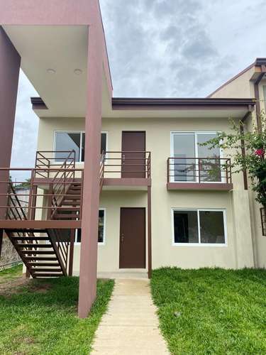 Apartamento tipo casa de 3 habitaciones en Guácima, Alajuela, con piscina y vista a las montañas