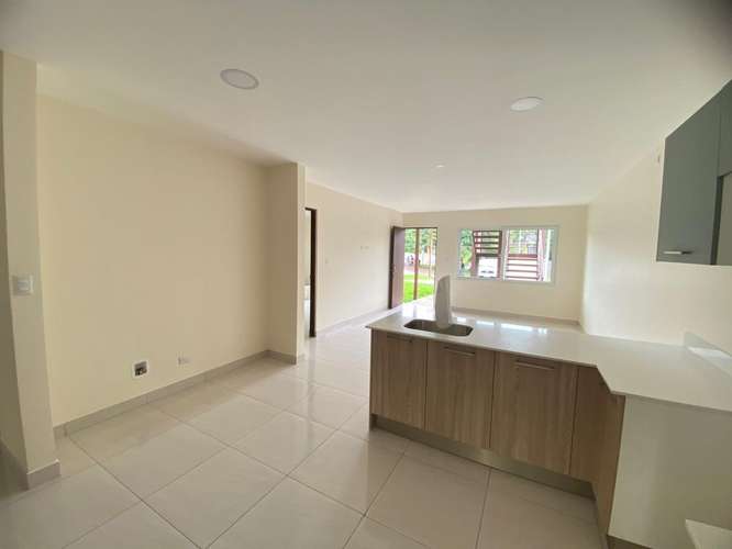 Apartamento tipo casa de 3 habitaciones en Guácima, Alajuela, con piscina y vista a las montañas - Imagen 3