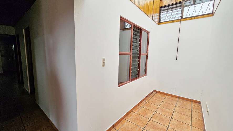 Se Alquila Casa Independiente en San Pedro (Vargas Araya) -13 - Imagen 6