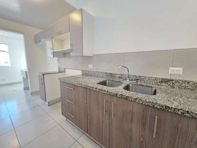 Alquiler de apartamento, 2 habitaciones y mezanine. San Pedro. - Imagen 4
