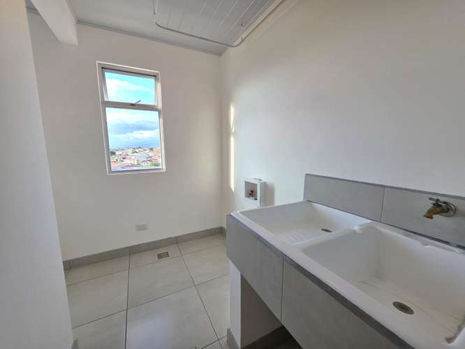 Alquiler de apartamento, 2 habitaciones y mezanine. San Pedro. - Imagen 17