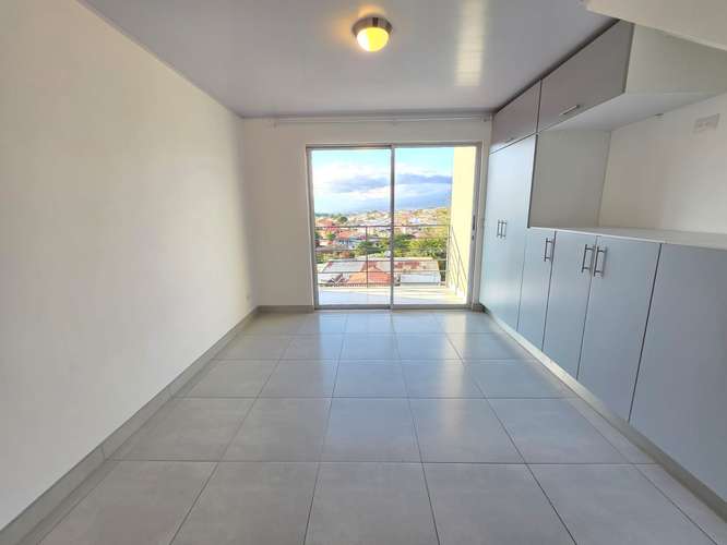 Alquiler de apartamento, 2 habitaciones y mezanine. San Pedro. - Imagen 6