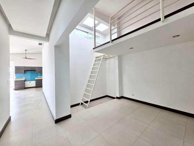 Venta de Apartamento en Santa Ana - 2 habitaciones - Mezanine - Terraza - Fácil acceso - Imagen 11
