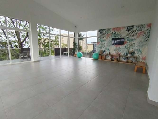 ¡Se Alquila Apartamento Con Línea Blanca, Parqueo Techado y Balcón en Piso 7! - Imagen 20