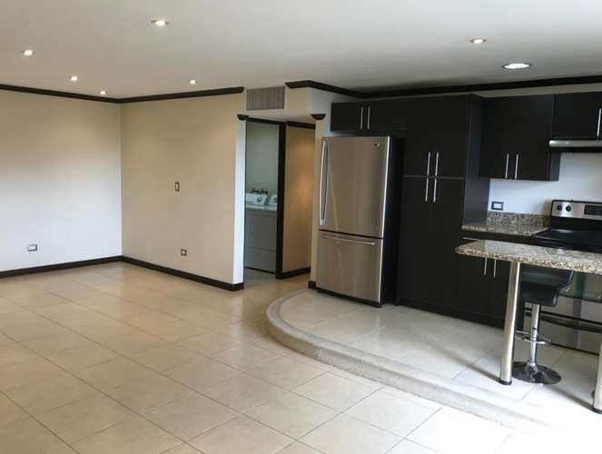 Se Alquila - Hermoso Apartamento  - Imagen 3