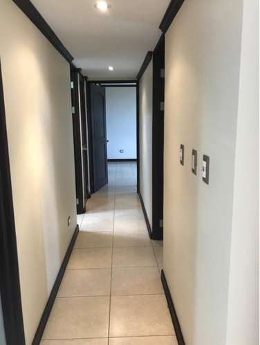 Se Alquila - Hermoso Apartamento  - Imagen 5