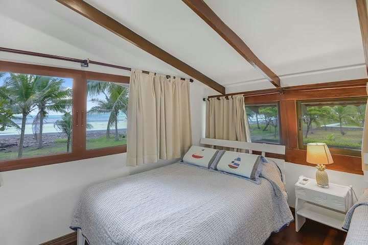 Casa Frente al Mar con Piscina Privada en Playa Tivives | Vista Espectacular + Airbnb Ready