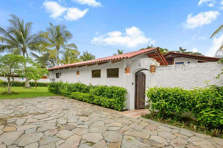 Casa Frente al Mar con Piscina Privada en Playa Tivives | Vista Espectacular + Airbnb Ready