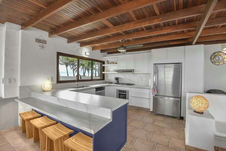Casa Frente al Mar con Piscina Privada en Playa Tivives | Vista Espectacular + Airbnb Ready