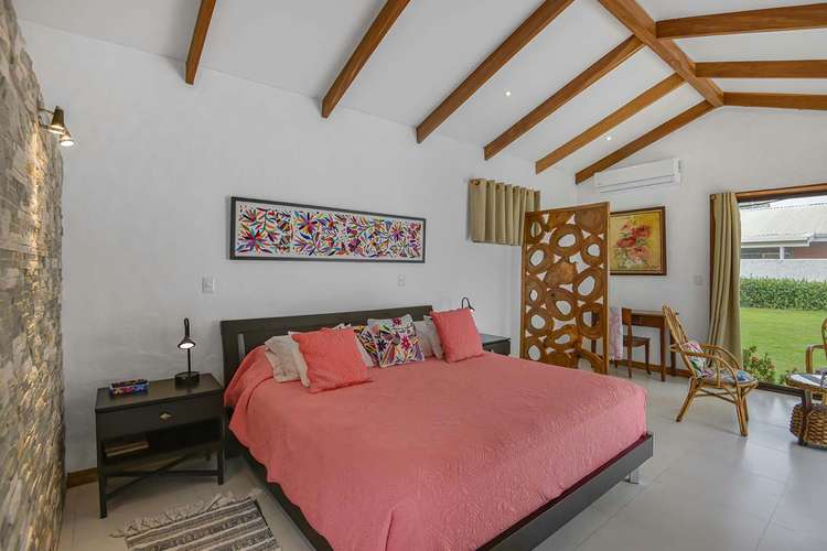 Casa Frente al Mar con Piscina Privada en Playa Tivives | Vista Espectacular + Airbnb Ready