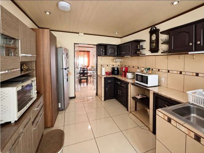 Casa en Grecia centro - Imagen 4