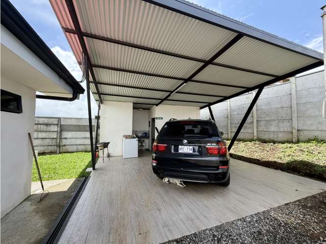 Casa en Ciudad Quesada con excelente ubicación