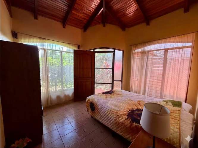 Hermosa casa con piscina en Atenas - Imagen 11