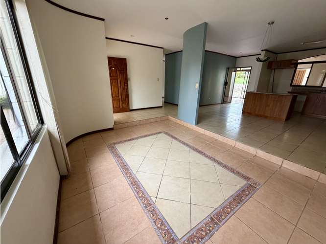 Hermosa casa cerca del centro de San Ramón, Alajuela