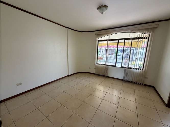 Hermosa casa cerca del centro de San Ramón, Alajuela
