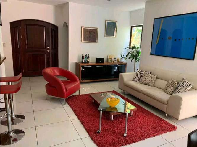 Hermosa Casa en Condominio