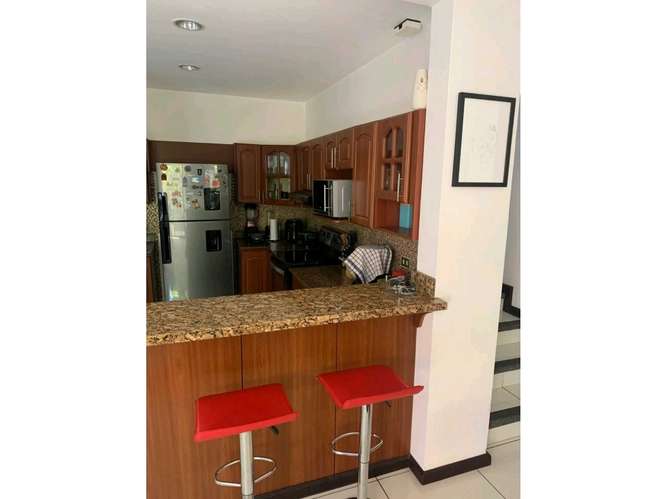 Hermosa Casa en Condominio