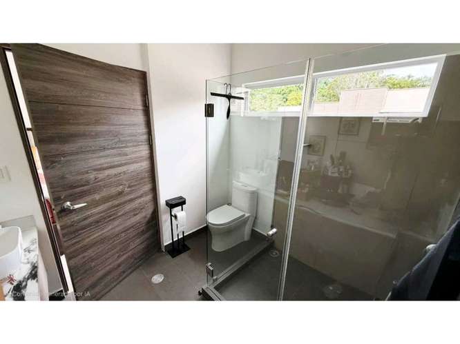 Casa en venta en Ciudad Colón | 3 hab., jardín y piscina