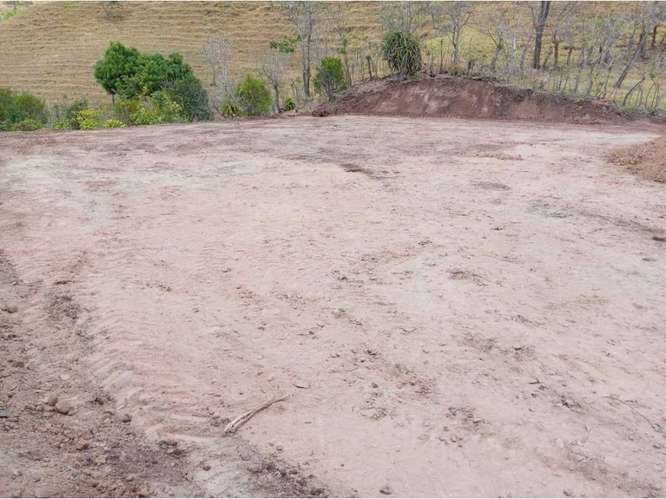 Exclusividad y Naturaleza: Terreno de 4,216 m² en Atenas - Imagen 6