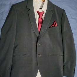 Traje Formal para Hombre Gris Oscuro – Talla L / Pantalón 34 – Como Nuevo - Imagen 2